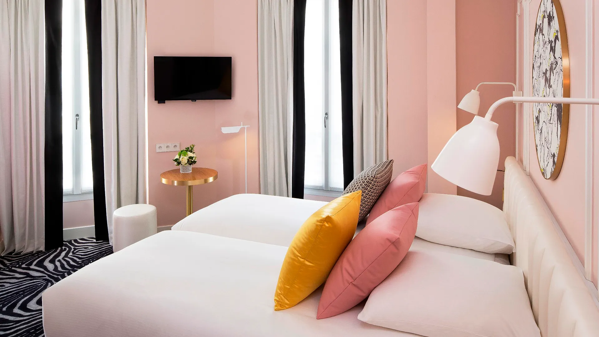 Hotel Pastel Paris 3*,
