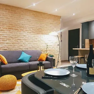 https://central-sweet-home.hotels-rhonealpes.com