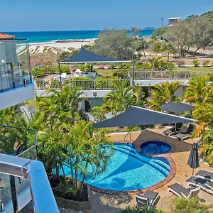 https://sandcastles-on-currumbin-beach.queenslandhotels.net