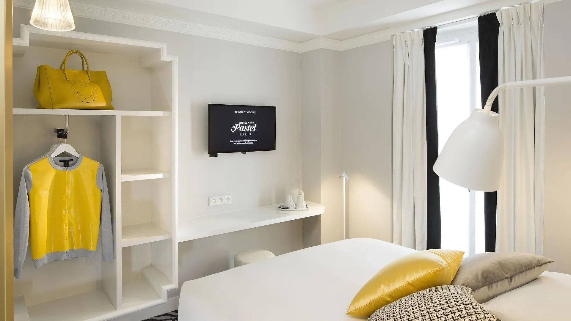 Hotel Pastel Paris