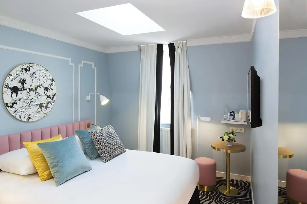 Hotel Pastel Paris