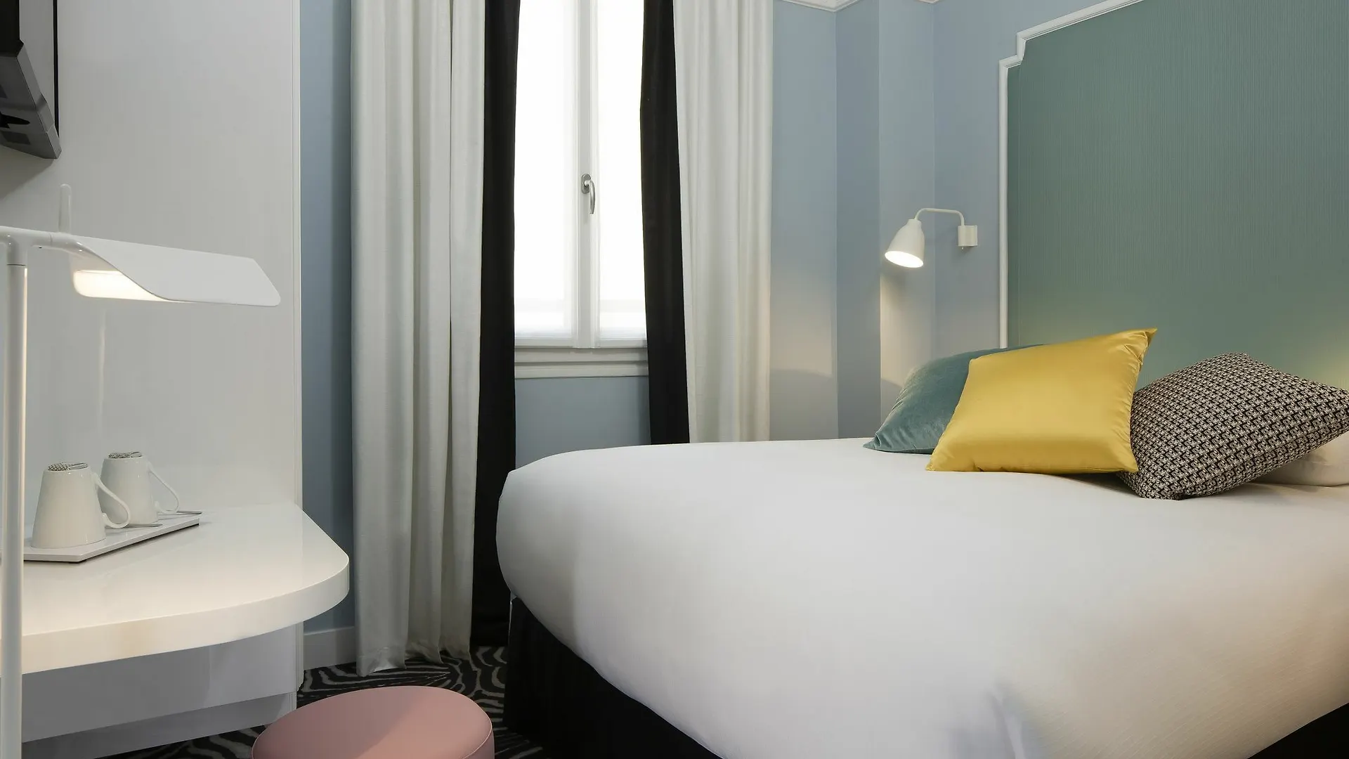 Hotel Pastel Paris