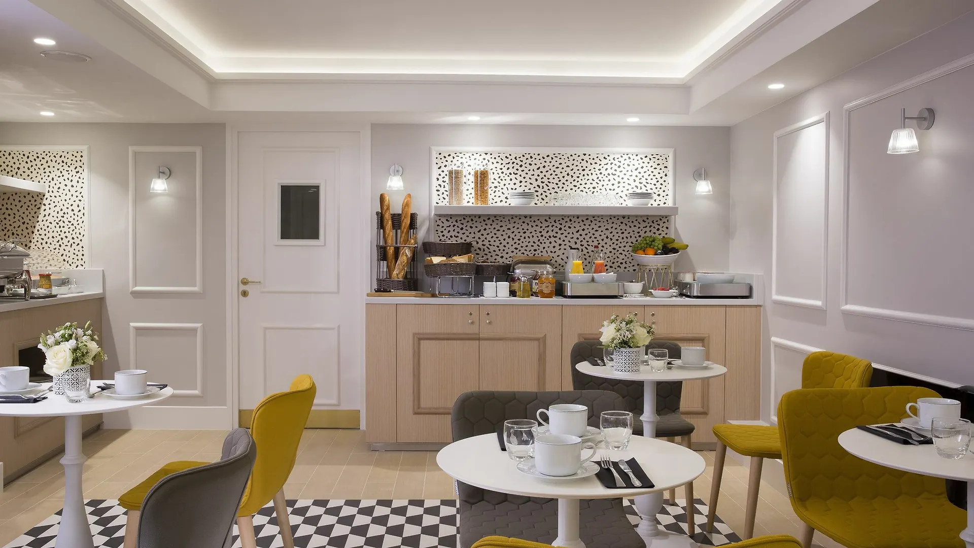 Hotel Pastel Paris